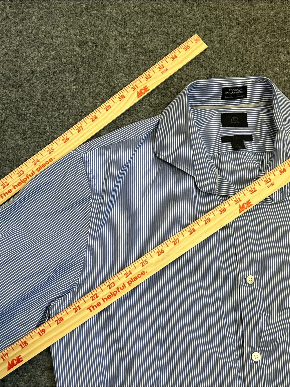 Banana Republic Men’s Long Sleeve Button-Up Shirt, Blue w/ White Stripes, Large
